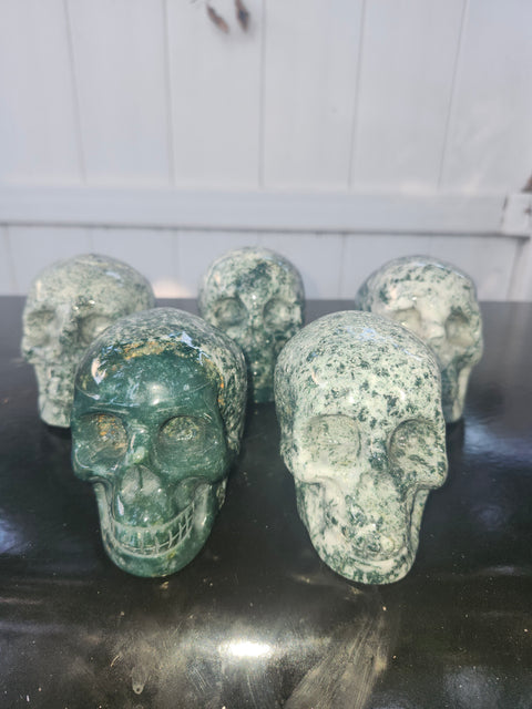 Moss agate skull! 15 ounces, 3.4 inches long, 3.1 tall, 2.1 wide