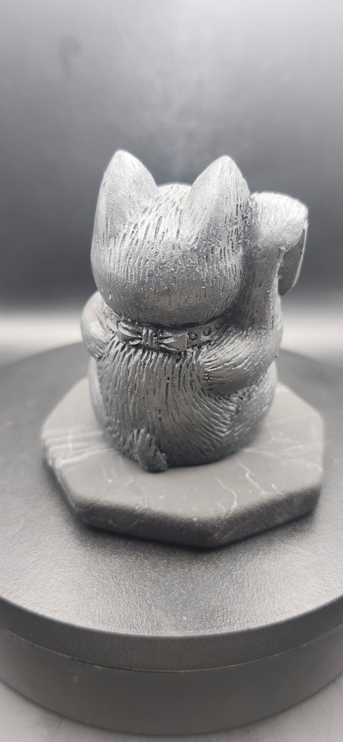 Maneki neko Shungite figurine! 6 ounces, 3.5 inches tall