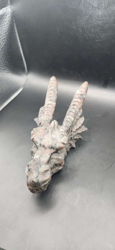 Flame stone dragon skull! 8 ounces, head to horn 5 inches