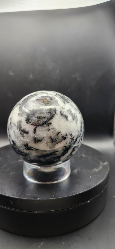 Picasso stone sphere! 68mm, 2.68 inches, 1 pound