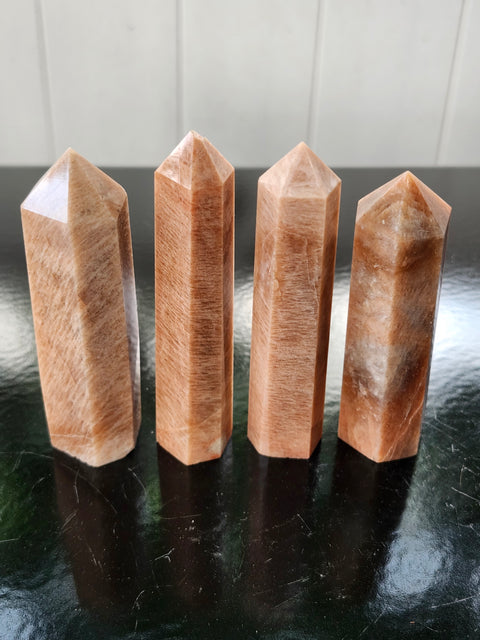Peach moonstone tower! 3.1 inches, 2 to 3 ounces