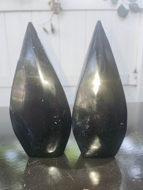 Black obsidian tear tower! 7 ounces 5.1 inches