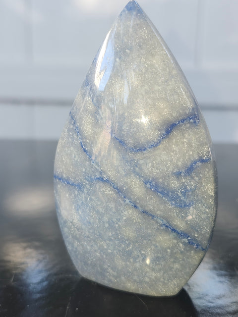 Blue aventurine tear tower! 3.1 inch, 4.2 ounces