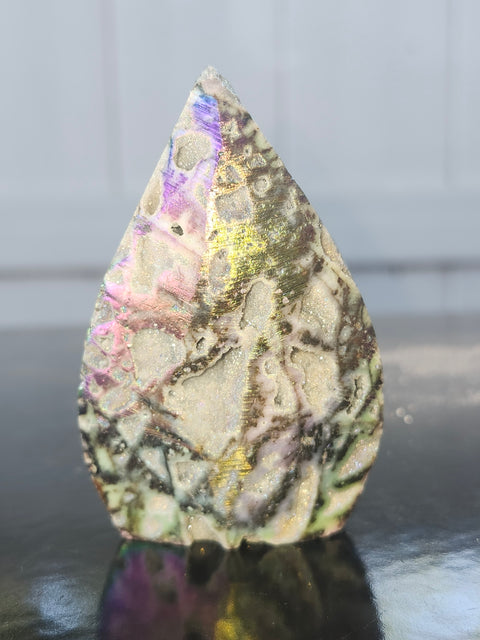 Druzy aura quartz tear tower! 2.4 ounces, 2.9 inches