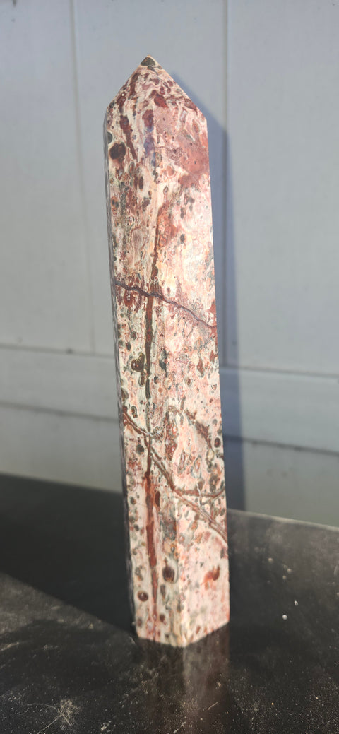 Leopard skin japer tower! 8 inches tall, 13.2 ounces!