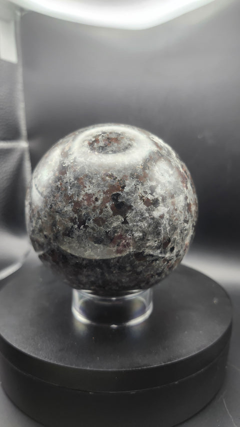 Flame stone sphere yooperlite 87mm, 3.4 inches, 2.1 pounds