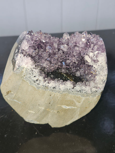 Amethyst cut base free from! 2.2 pounds, 4.8 inches tall, 3.3 inches wide
