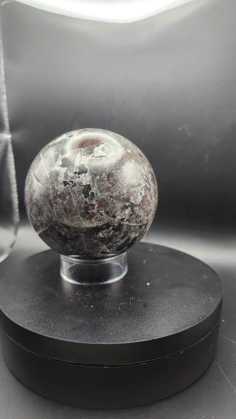Flame stone sphere yooperlite 82.5mm, 3.24 inches 1.10 pounds!!
