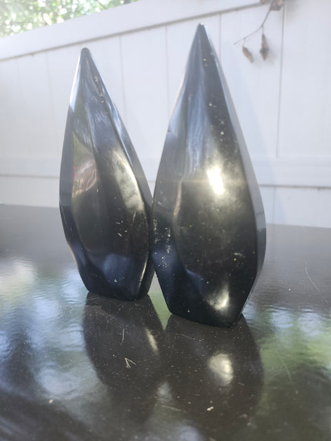 Black obsidian tear tower! 7 ounces 5.1 inches