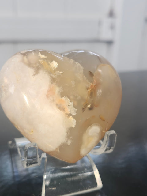 Flower agate heart! 5 ounces, 2.4 inches wide, 2.2 tall