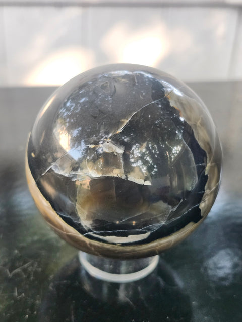 Volcanic agate sphere! Uv reactive 14.6 ounces, 68mm,2.68 inches