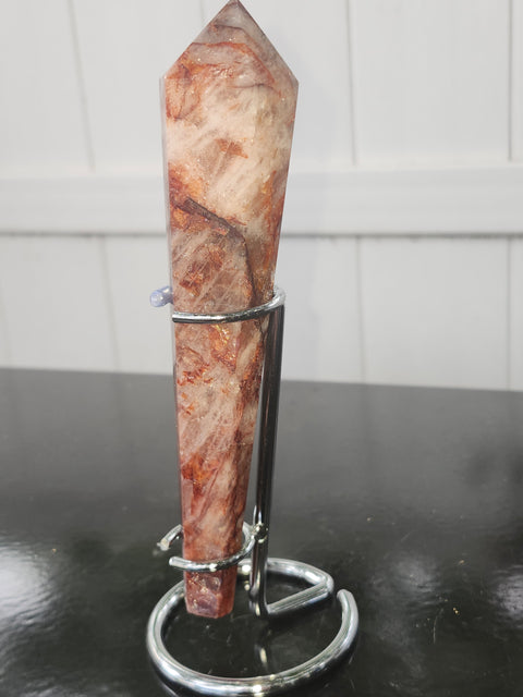 Fire quartz scepter! 7 ounces, 6.5 inches tall