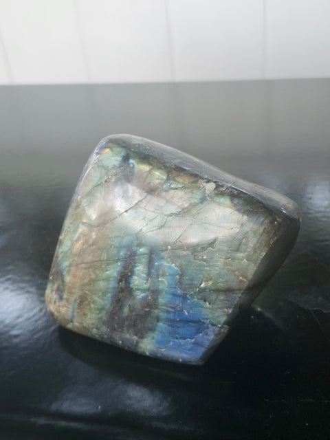 Labradorite free form! 1.1 pounds, 3.5 inch's tall, 3.3 wide