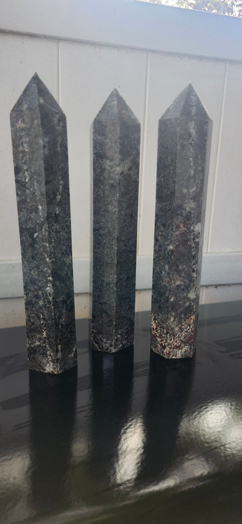 Jumbo flame stone " yooperlite" tower! 10.5 inches, 2.7 pounds