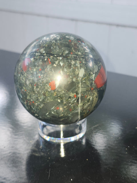 76.7mm, 3.01 inch bloodstone sphere! 1.6 pounds