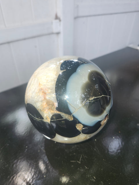 3.1 pound,97.7 mm, 3.84 inch druzy agate sphere