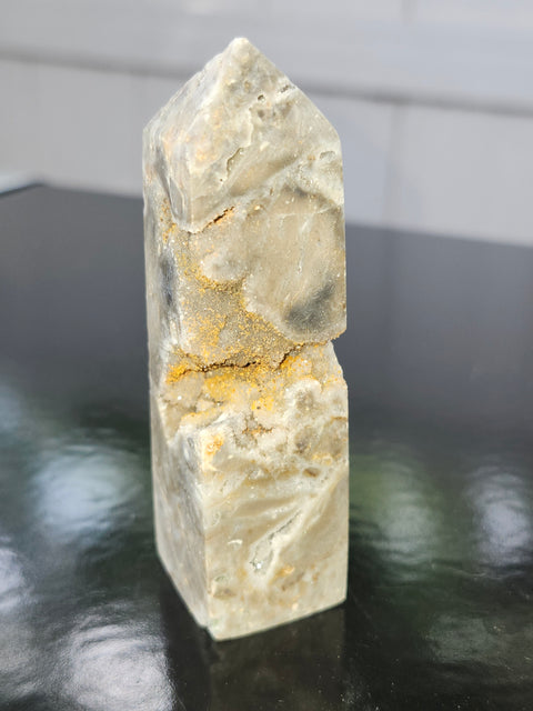 Sphalerite tower! 2 to 3 ounces, 2.9 to 3.8 inches