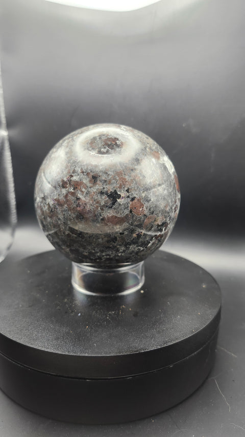 Flame stone sphere yooperlite 82.5mm, 3.24 inches 1.10 pounds!!