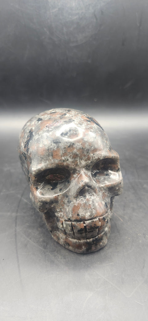 Flame stone "yooperlite" skull!! 3 inches tall, 3 long, 15 ounces
