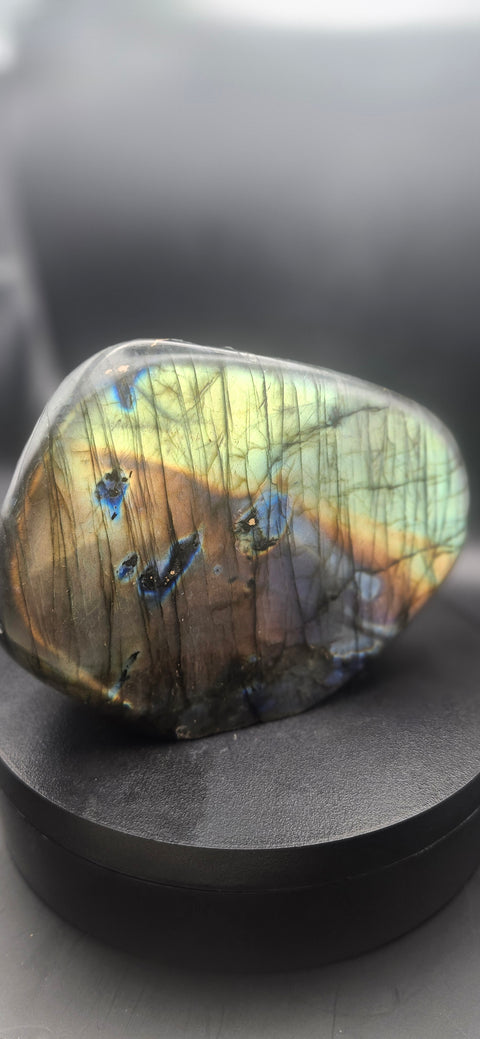Labradorite free form! 1.11 pounds, 4.7 inches wide by 3.5 tall