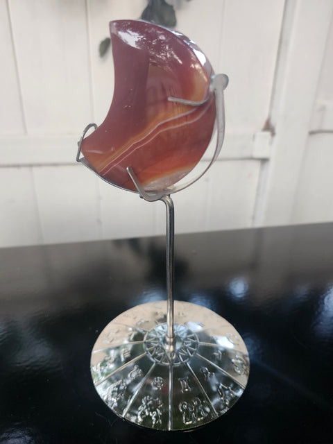 4.6 ounce carnelian moon with zodiac stand
