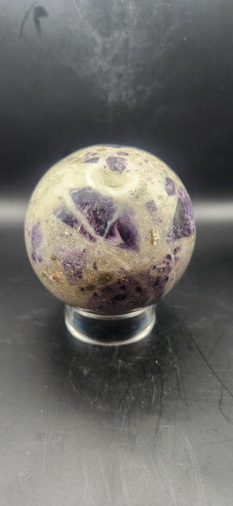Purple opalized florite. 74.2mm, 2.92 inches, 1.5 pounds!