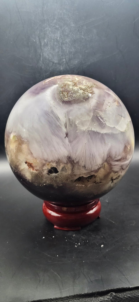 Massive druzy agate sphere! 4.14 pounds, 109mm, 4.2 inches