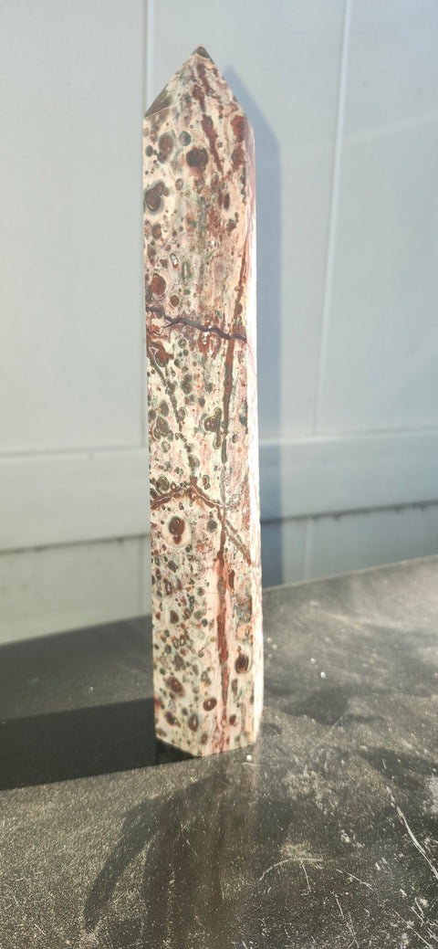 Leopard skin japer tower! 8 inches tall, 13.2 ounces!