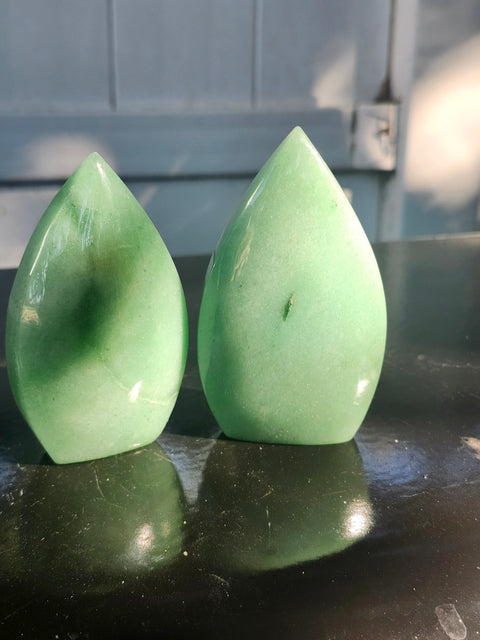 Green aventurine tear tower! 3.1 inches, 4.8 ounces!