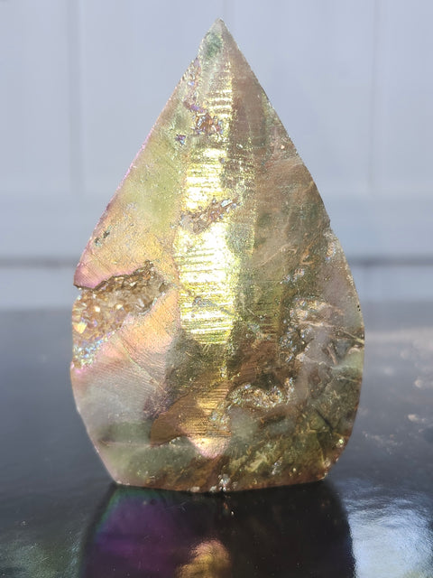 Druzy aura quartz tear tower! 2.4 ounces, 2.9 inches