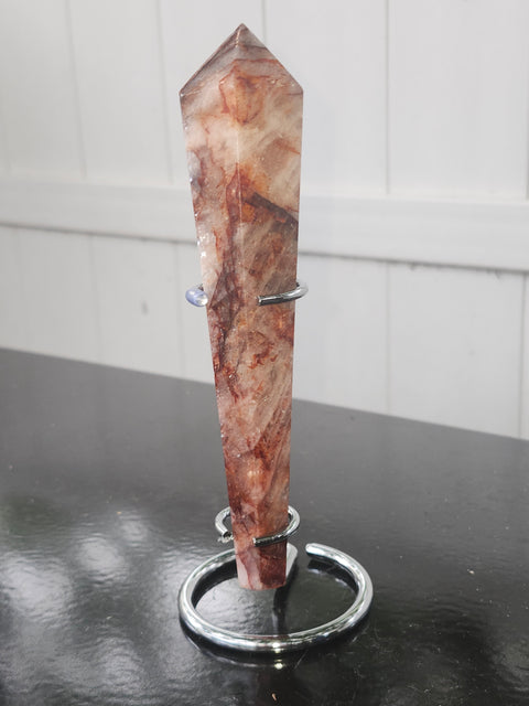 Fire quartz scepter! 7 ounces, 6.5 inches tall