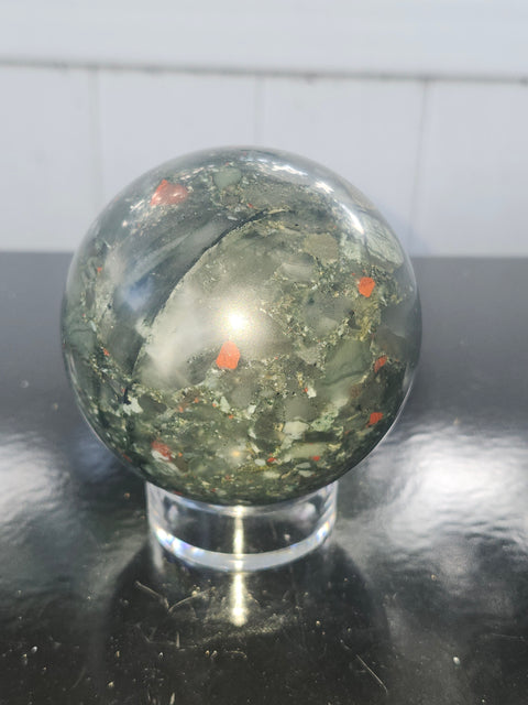 76.7mm, 3.01 inch bloodstone sphere! 1.6 pounds