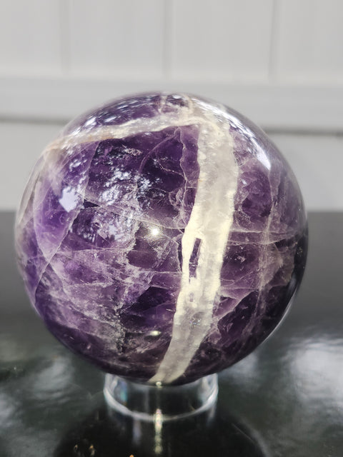 Dream amethyst sphere! 75.8mm, 2.98 inches, 1.5 pounds