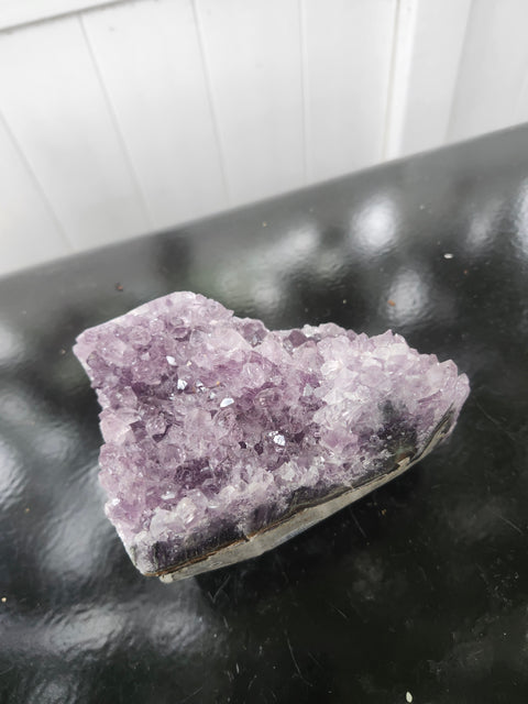 Amethyst cut base free form! 2.4 pounds, 4.5 inches tall, 3.3 inches wide