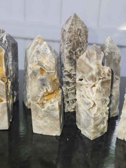 Sphalerite tower! 2 to 3 ounces, 2.9 to 3.8 inches