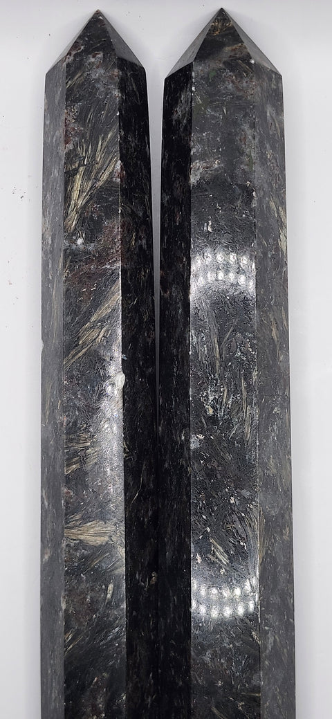 Afrvedsonite tower large, 14 ounces 8 inches tall