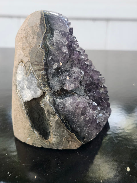 Amethyst cut base free form! 1.1 pounds, 3.7 inches tall, 3.1 wide