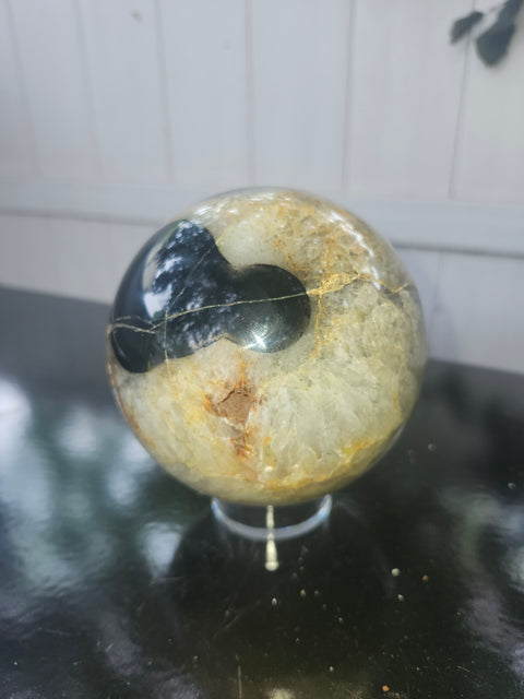 3.1 pound,97.7 mm, 3.84 inch druzy agate sphere