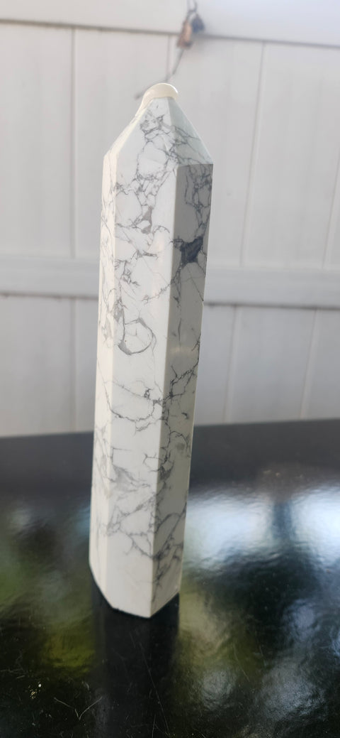 Large howlite tower, 7.5 inches, 1.4 pounds