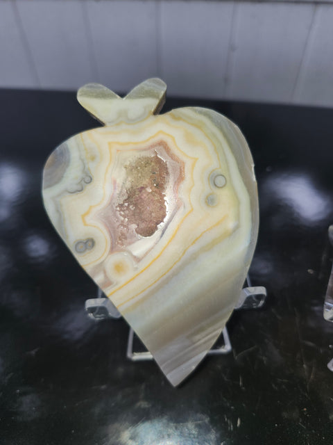Druzy agate strawberry! 6 ounces, 4 inches