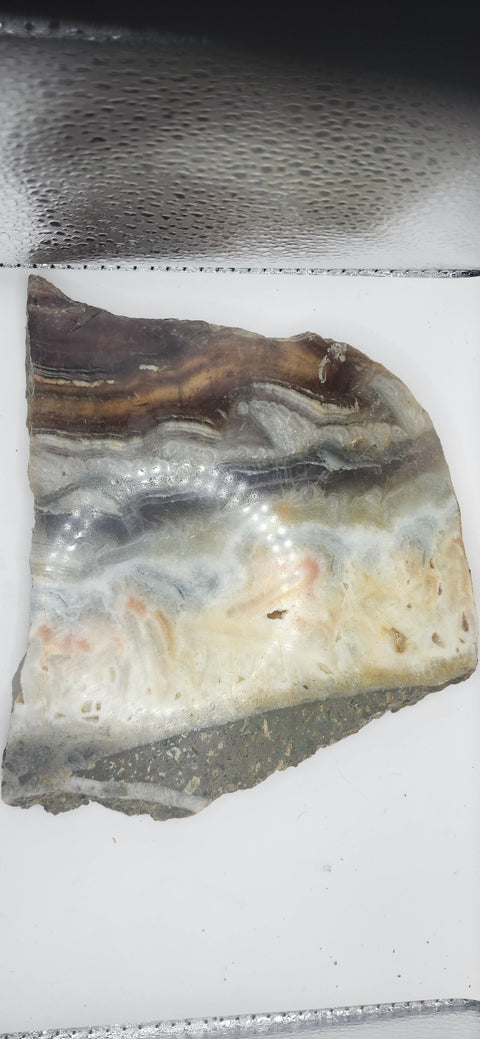 Multi color agate slab! 1.11 pounds, 6 inches by 5.8