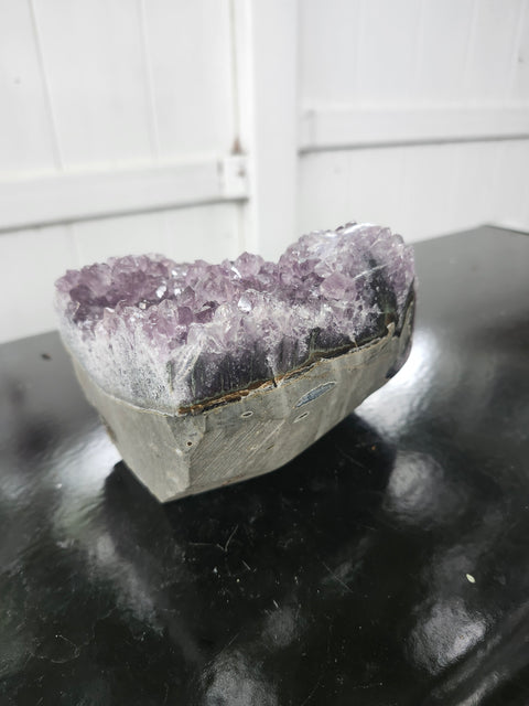 Amethyst cut base free form! 2.4 pounds, 4.5 inches tall, 3.3 inches wide