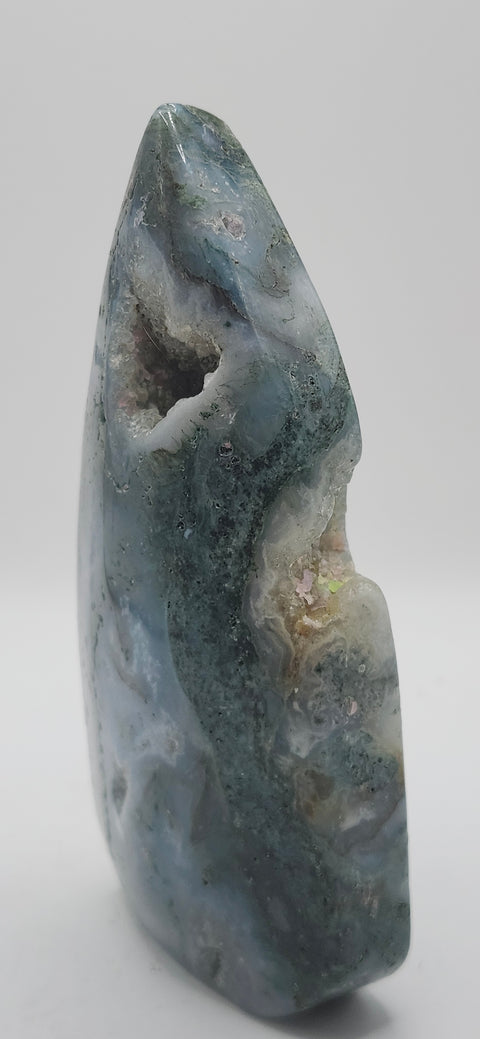 Druzy Moss agate tear tower! 5.5 inches 8.5 ounces