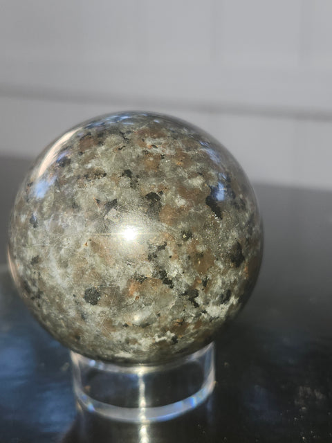Flame stone sphere "yooperlite" 52.6mm, 2.07 inches, 7 ounces