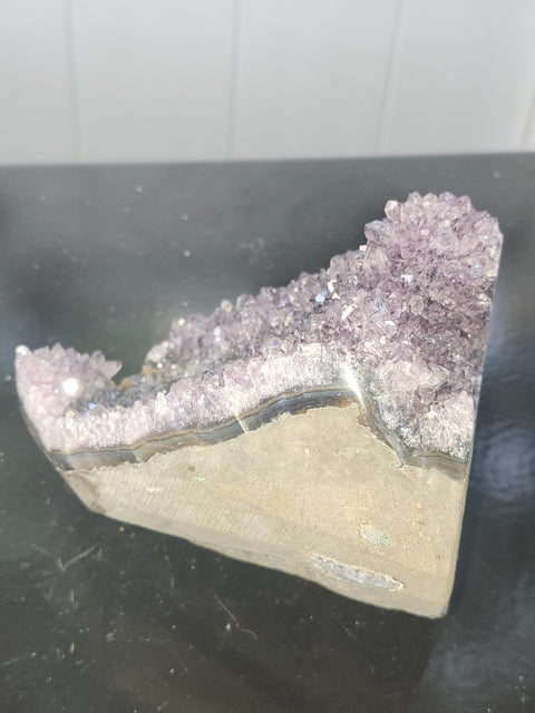 Amethyst cut base free from! 2.2 pounds, 4.8 inches tall, 3.3 inches wide