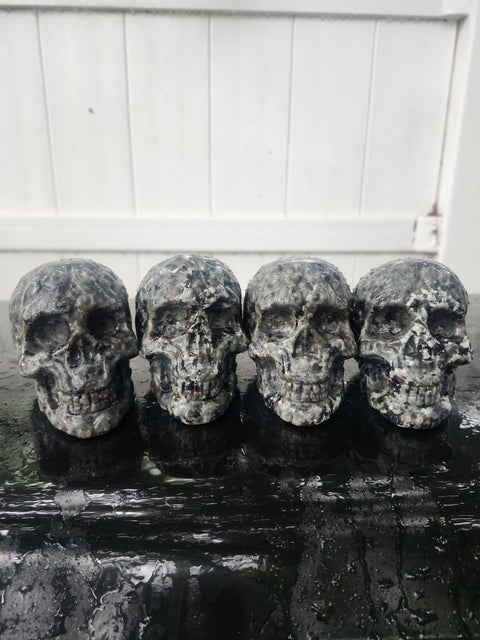 flame stone skull yooperlite 15 ounces, 3.3 inches long, 2.8 tall, 2.2 wide