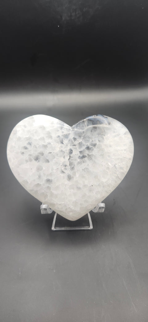 Snakeskin agate heart. 5.5 ounces, 3.5 inches wide 3 tall