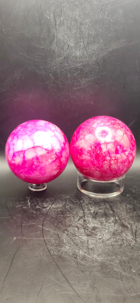 Pink crackle quartz sphere! Uv reactive, 58.5mm, 2.3 inches, 9.8 ounces