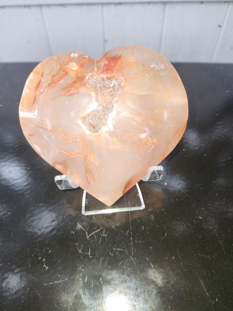 Druzy agate heart! 7 ounces, 3.5 inches
