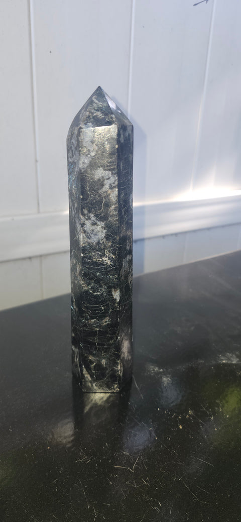 Large larvikite tower! 8 inches tall, 1.7 pounds!